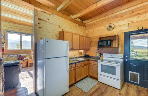 Cozy Cora Studio Cabin with Wind River Mtn Views - Photo 11