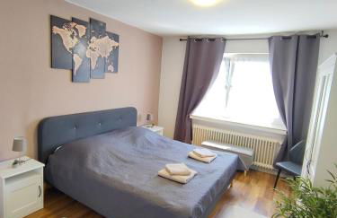 Large Central Apartment - MODERN & Fully Equipped - near fair - Photo 2