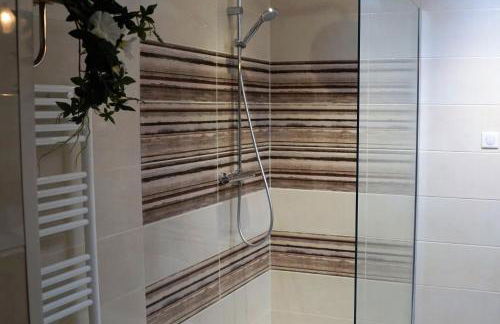 CHARMANTE MAISON - Meublé de Tourisme 2 étoiles "LOURECANTOU" - Foto 15