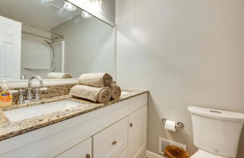 Family Home with Yard - 25 Mi to Downtown Atlanta! - Foto 25