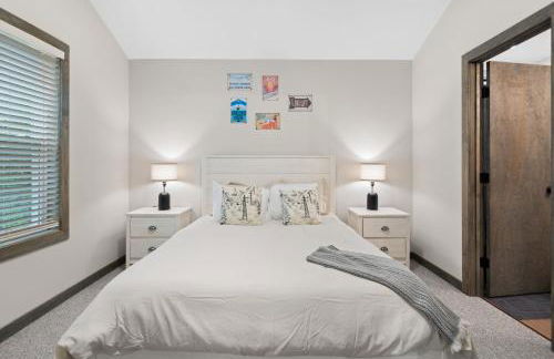 Twin Chalet - 6 BDs Hot Tub Game Area and more - Foto 71