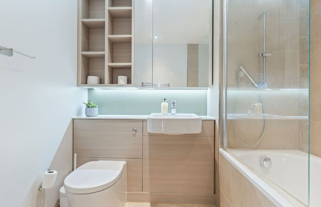 Elegant 2 Bed Apartment Within Many Attractions - Foto 16