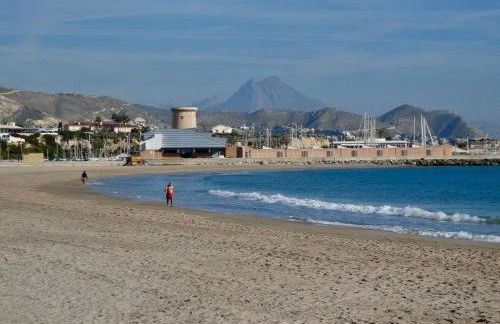 Apartamento a 3 min de la playa con aire acondicionado y parking - Photo 13