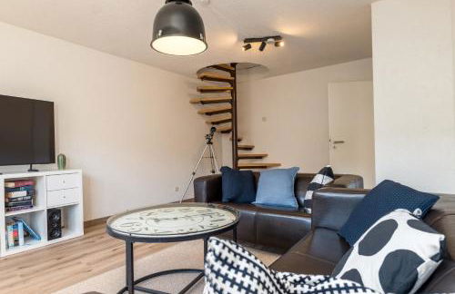 Riesling Appartement for 2 - 4 People - Billiards - Balcony with Mosel View - Parking - Wine Barrel Bar - Fully Equipped Kitchen - Netflix - WaipuTV - 3 km from Cochem - Foto 16