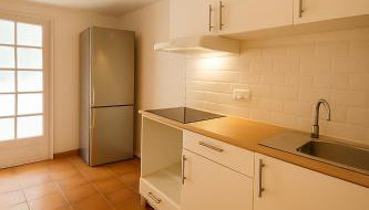 Le jardinet d'Emma avec jacuzzi pour une escapade romantique à Arles - Foto 5