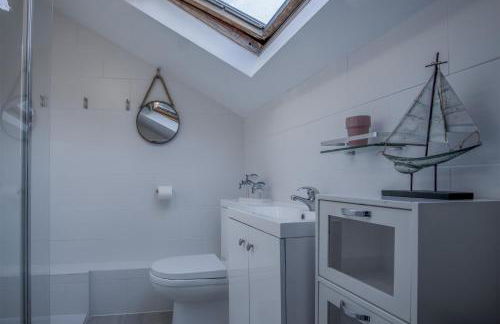 Caleb's Cottage - 4 Bedroom Cottage - Solva - Photo 39