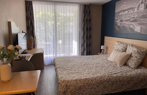 STUDIO PRADO PLAGE PISCINE TERRASSE - Foto 26