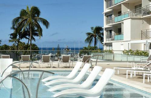 Ilikai Hotel Condo with Kitchen and Ocean View - Foto 28