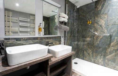 Scenery Hill Hideaways The Coach House Charming Retreat with Jacuzzi and BBQ Hut Near the Lake District - Foto 18