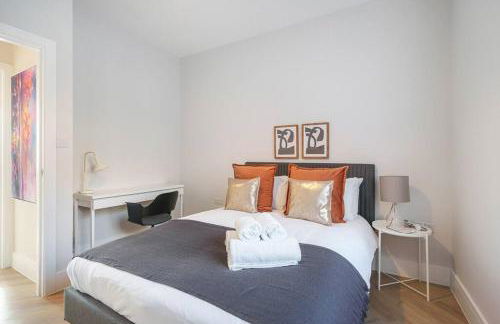 Cosy Tooting Retreat: 2-Bed Gem - Photo 16