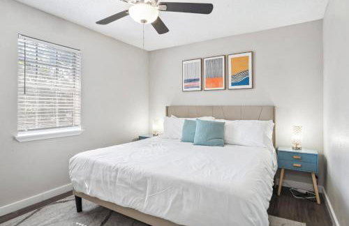 Economy King Bed Suites w Pool, Next to Downtown - Foto 45