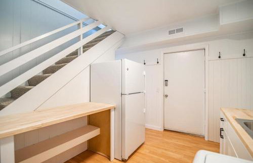 Cozy Beach House Steps from the Shore: 4 Bedroom - Foto 23