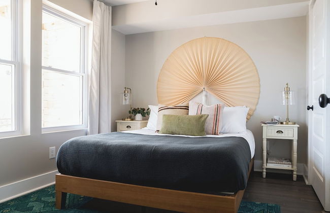 Cherokee by AvantStay – Contemporary Design in a Prime Location - Photo 21