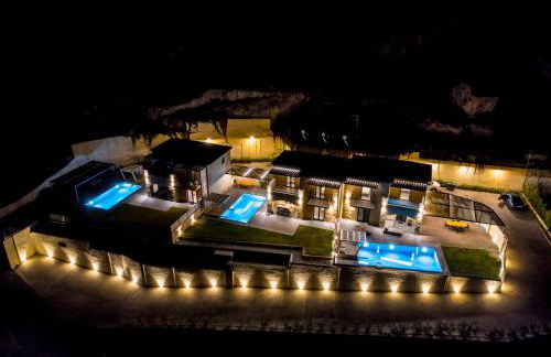 Mani Theasis - Foto 40