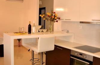 Luxury Suites in Stavromenos - Photo 9