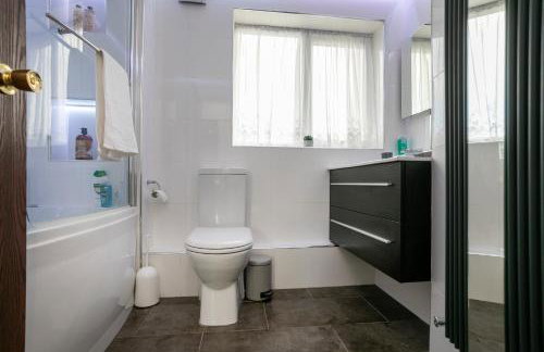 Wickersley House, Rotherham for contractors & Families, free parking, wifi - Foto 20