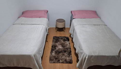 Apartamento 2 quartos próximo ao Estádio e Autódromo - Foto 2