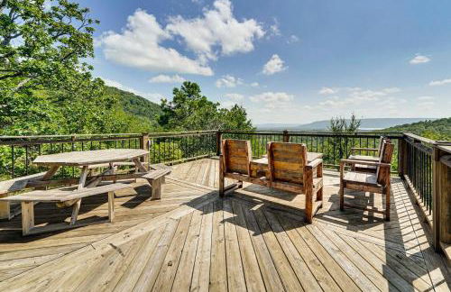 Secluded Tuskahoma Retreat with Deck and Views! - Foto 23