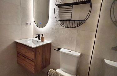 AeroSuites103 Alojamiento Madrid - Photo 6