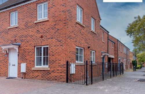 LONG STAYS 30pct OFF - Comfy 3 Bed House near City Centre - PS4 - PARKING By Klarok Short Lets & Serviced Accommodation - Photo 21