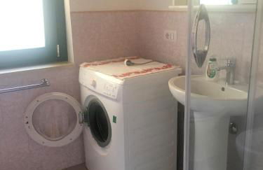 Comfy house in Crotone, fenced garden - Foto 13