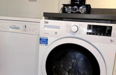 Luxury cozy 3 bed Apartment 5mins from city - free parking! - Foto 32