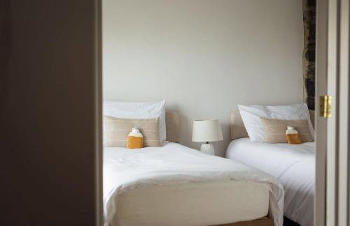 Cliff-top Cottage on Coast Path w/Panoramic Views - Foto 26