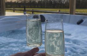 Luxury Boutique retreat, hot tub, dog friendly - Foto 54