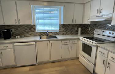 Cozy Downtown Apartments on Water - Foto 47