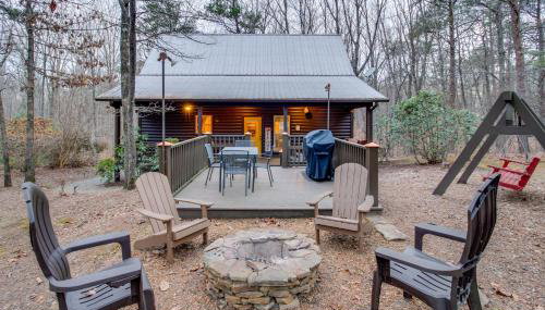 Hot Tub and Fire Pit Wooded Cabin Near DeSoto Park! - Foto 2