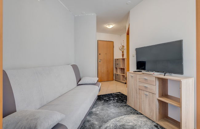 Charming Apartment With Balcony With the sea View - Photo 12