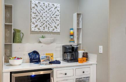 Old Mill Getaway by Avantstay Private Backyard w/ Hot Tub - Foto 38