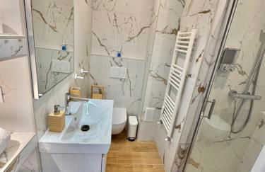 Casa Sud Menton Studio Front de Mer Vue Mer Panoramique Terrasse Parking - Foto 29