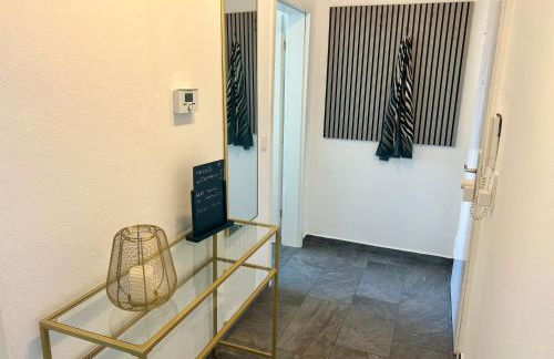 GÖH-moderne Wohnung in zentraler Lage, Balkon, self-check-in, WLAN, Netflix, DisneyPlus - Foto 11