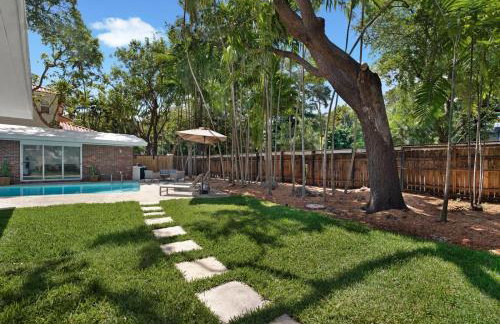 Memory Lane Cozy Home with Pool Lush South Miami - Foto 51