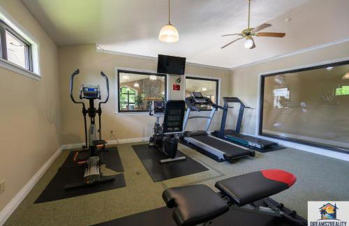 2BR Penthouse Condo - 2 Pools - Close to the Strip - Stairs Required - FREE TICKETS INCLUDED - FHC-24 - Foto 36
