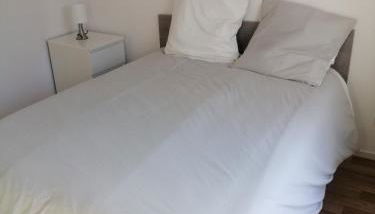 Les fontaines T4 Spacieux 3 chambres parking gratuit - Foto 3