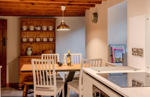 Hill View - Photo 13