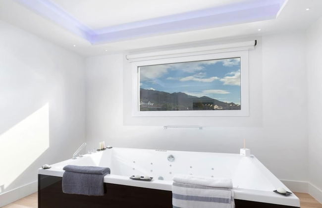 Top Luxury Marbella Villa - Photo 25