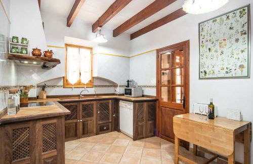 Fabulous Rural House with views to the mountains with swimming pool - Foto 26