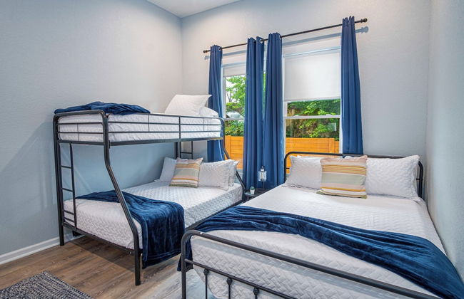 Trendy Historical Home Near Downtown Attractions - Foto 7