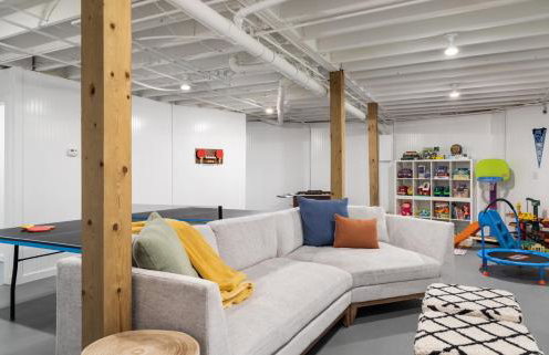 New Beautifully Updated Home with Gameroom! - Foto 6