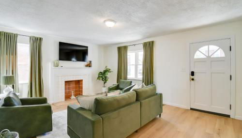 Walk to Ritter Park Renovated Home Near Marshall! - Foto 5