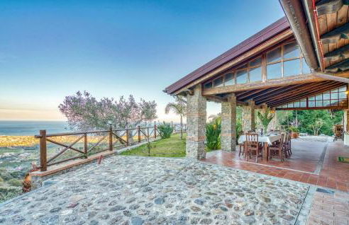 Nice Home In Montepaone - Photo 7