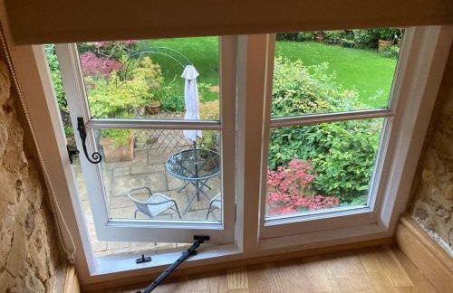 Beautiful Thatched Cottage with Piano - Foto 15