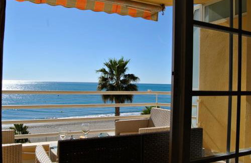 APARTAMENTO FRENTE AL MAR,PRIMERA LINEA DE PLAYA - Photo 5