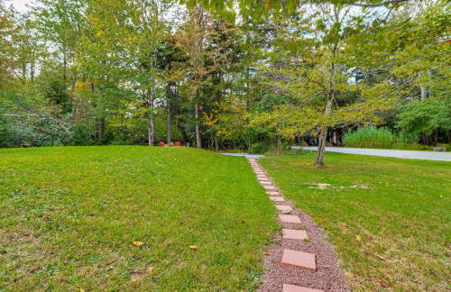 Fire Pit and Hot Tub Peaceful Poconos Farms Getaway - Foto 33
