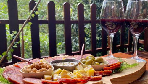 Chalé 2 Alto na Montanha, com garagem coberta - Foto 4