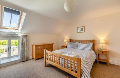 3 Bed in Burton Bradstock oc-s30572 - Photo 12