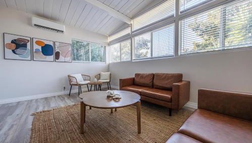 Spacious 2-Bedroom Duplex in Beverly Hills Residential Area - Foto 5